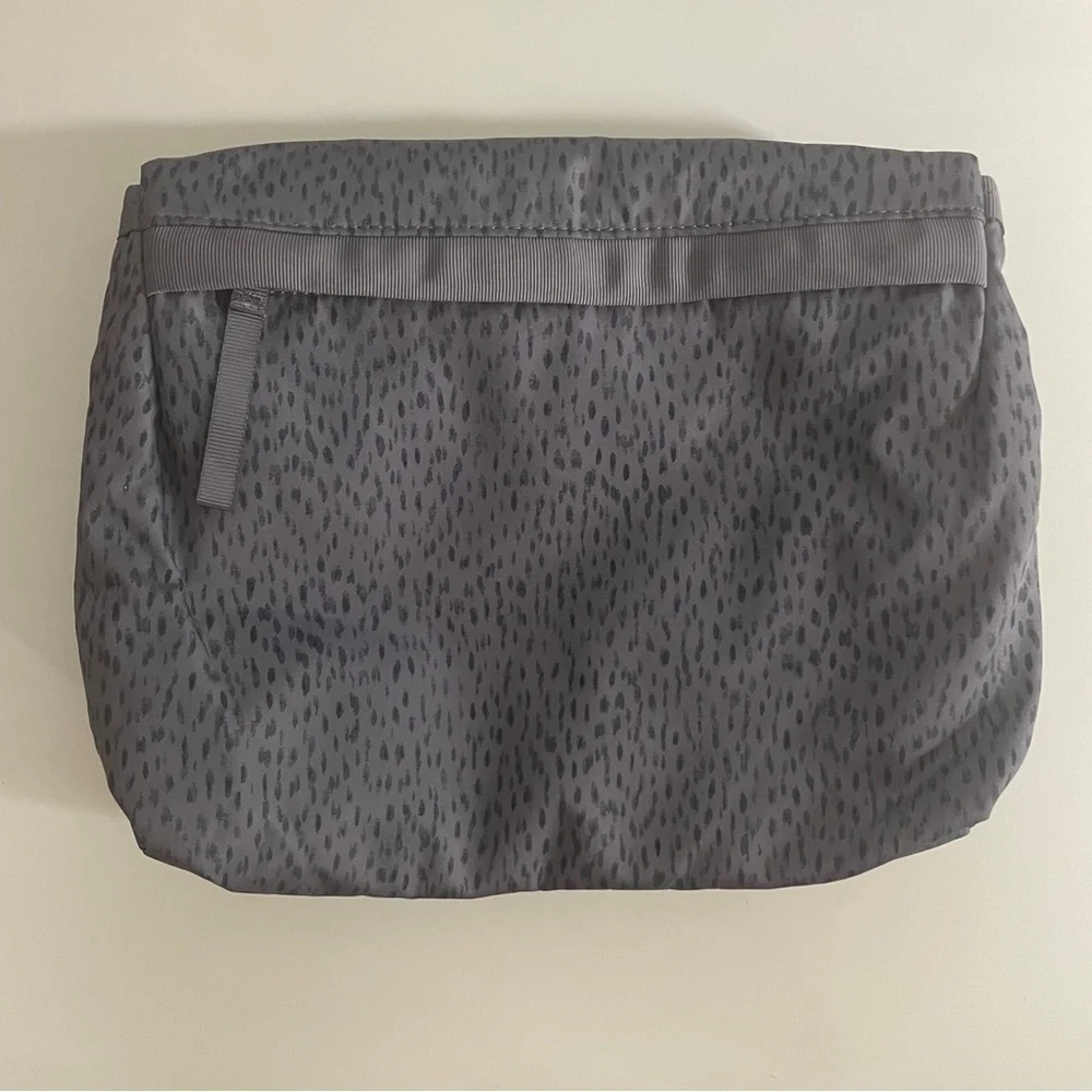 Lululemon Party Om Bag - Picture 10 of 17